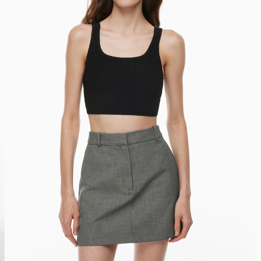 Aritzia Babaton Black Ribbed Women's Top